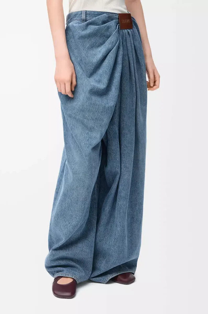 jeans drappeggiati in denim blu indaco