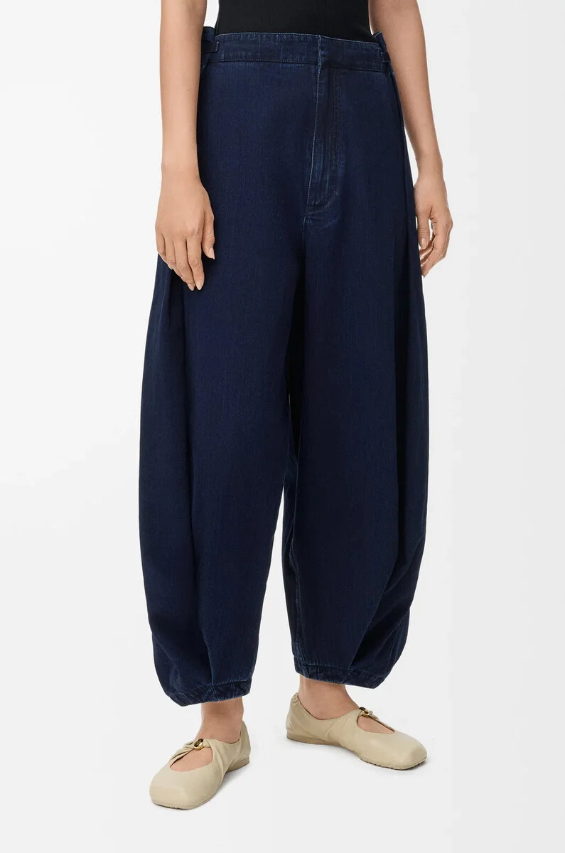 jeans drappeggiati in denim dark indigo