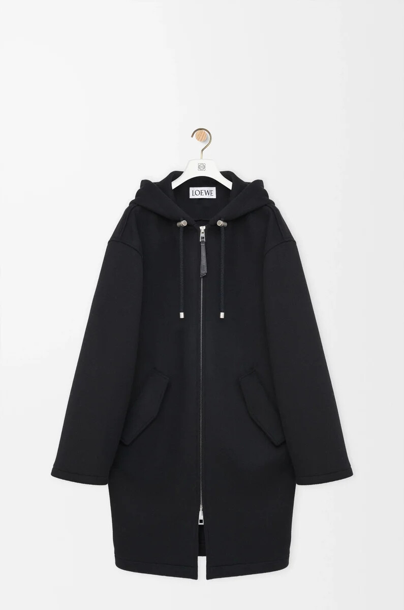 cappotto con cappuccio in lana nero