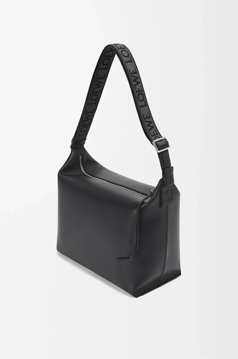 borsa a tracolla cubi in morbida pelle di vitello liscia e jacquard nero