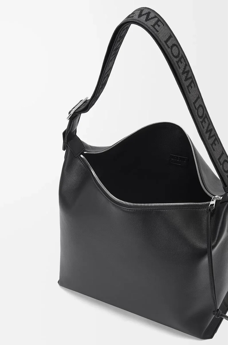 borsa a tracolla cubi in morbida pelle di vitello liscia e jacquard nero