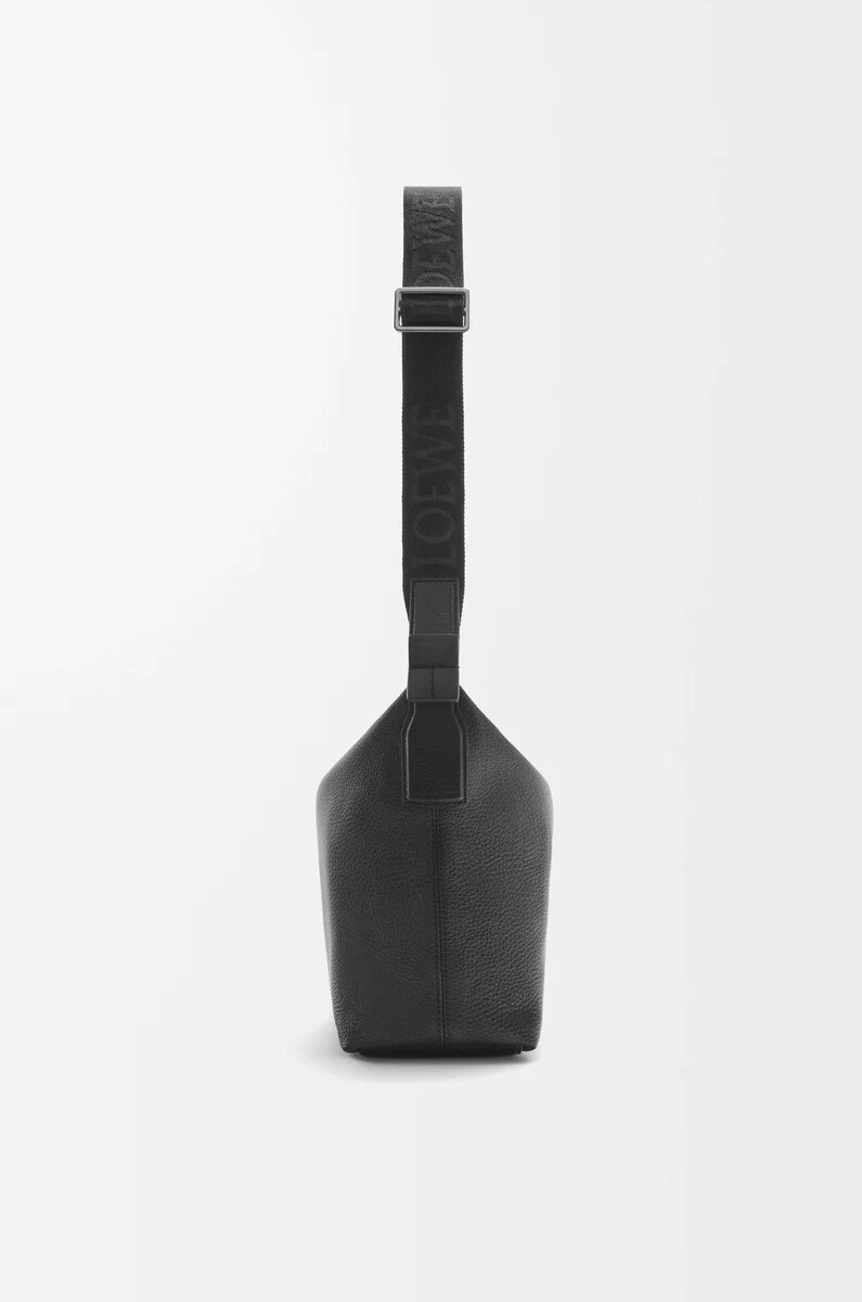 piccola borsa a tracolla cubi in morbida pelle di vitello granata nero