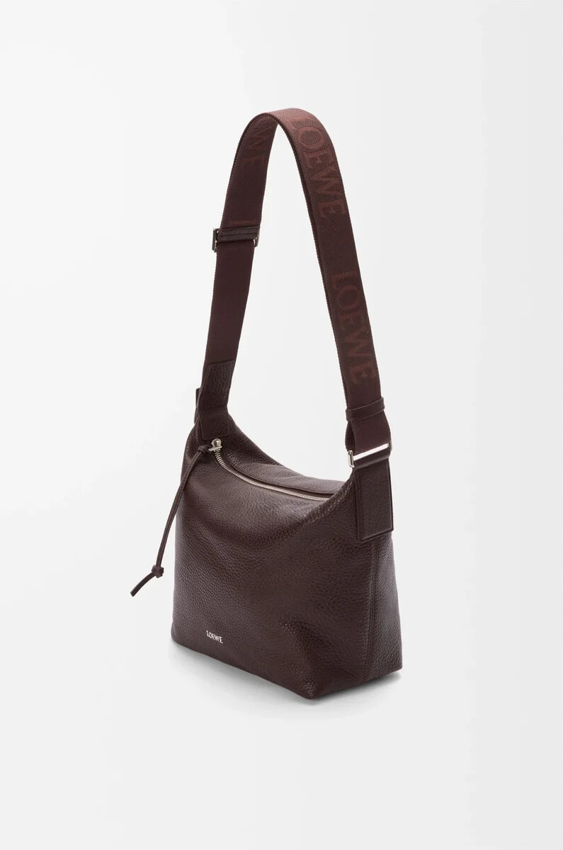 piccola borsa a tracolla cubi in morbida pelle di vitello grana oxblood