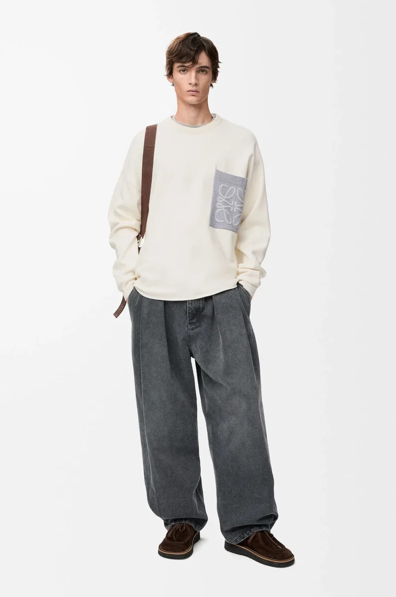 maglione con tasca anagramma in misto cotone beigegrigio