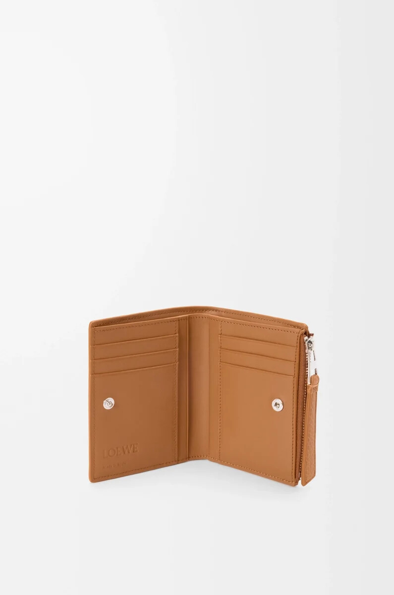 portafoglio sottile e compatto puzzle in morbida pelle di vitello grana light canyon brown