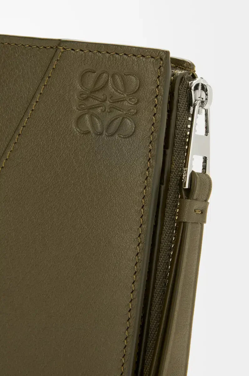 portafoglio sottile e compatto puzzle in pelle di vitello classica dark khaki