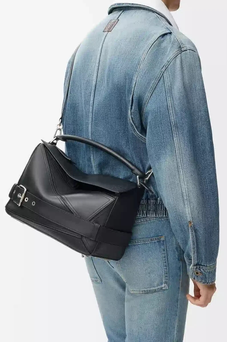 borsa puzzle biker grande in pelle di vitello lucida nero