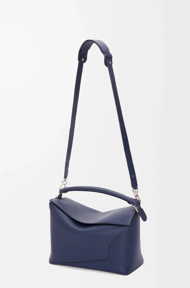borsa puzzle edge grande in pelle di vitello classica abyss blue