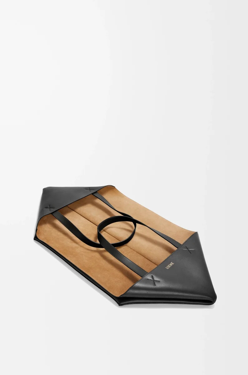 borsa tote xxl puzzle fold in pelle di vitello lucida nero
