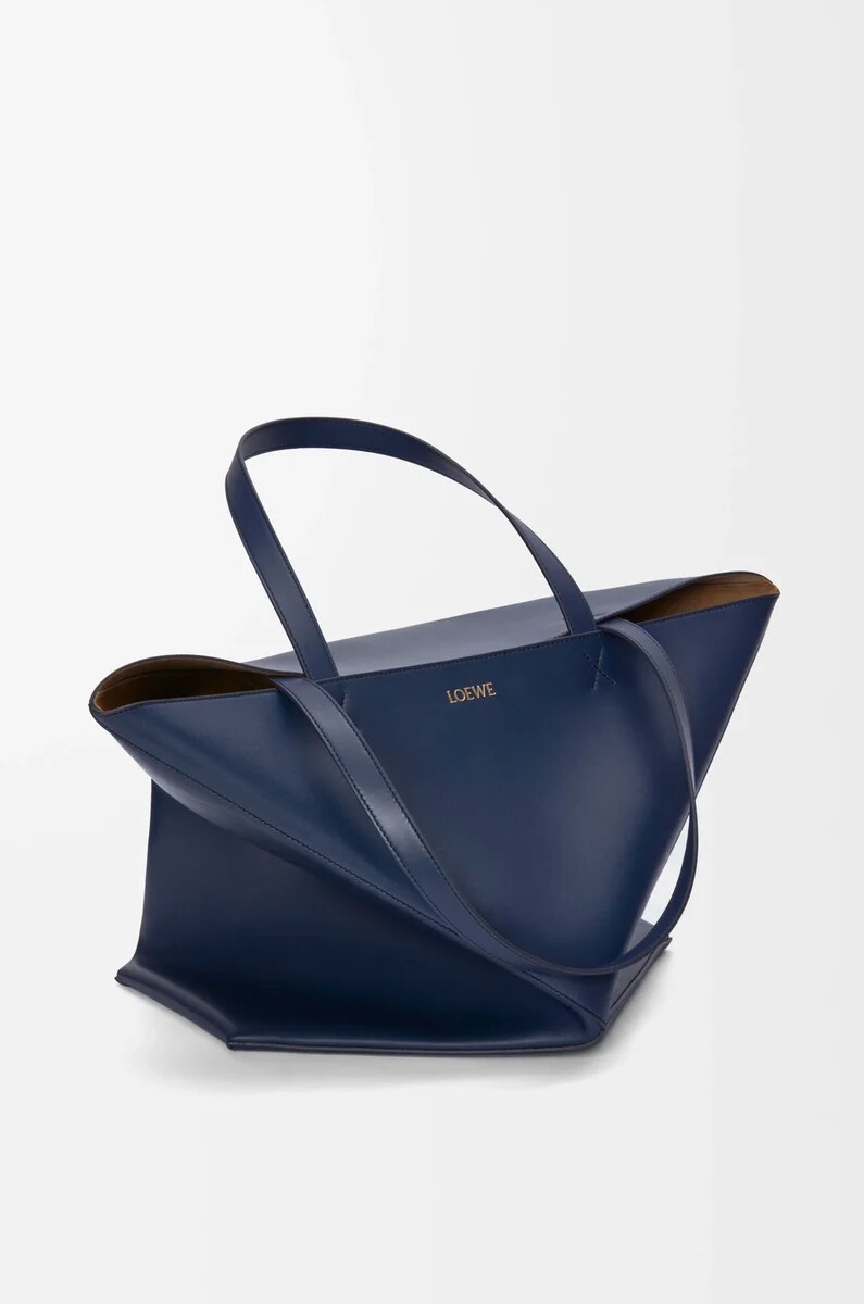 borsa xl puzzle fold in pelle di vitello lucida abyss blue