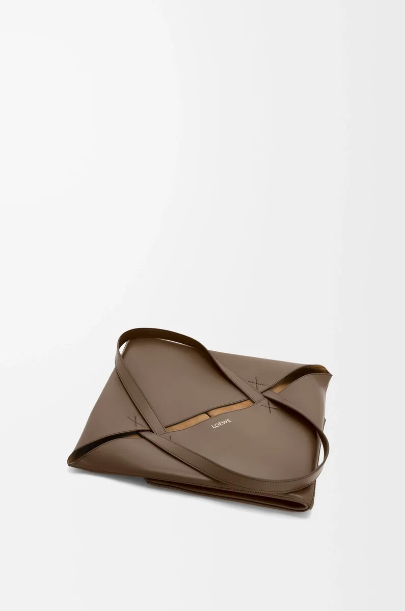borsa xl puzzle fold in pelle di vitello lucida umber