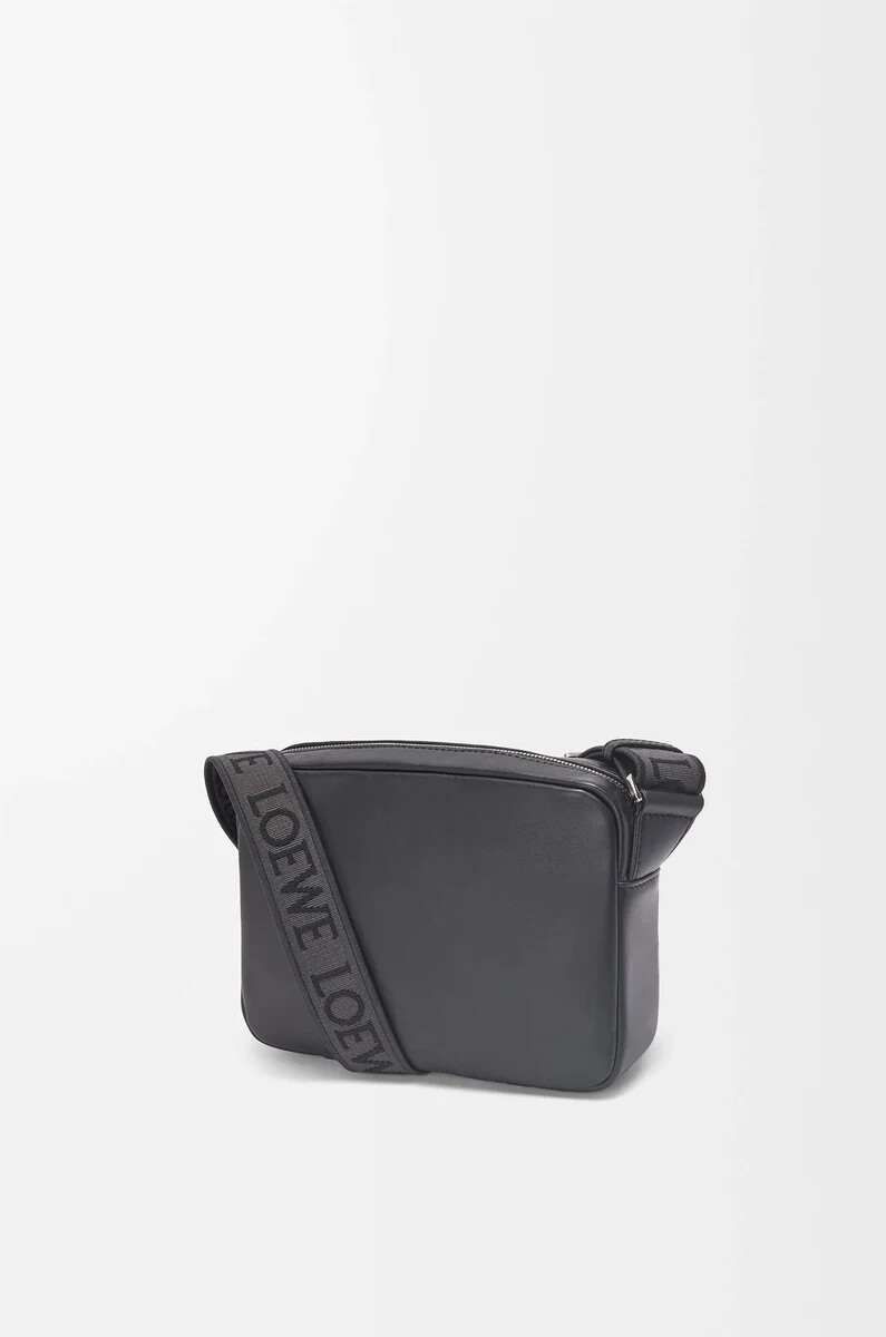 borsa a tracolla militare xs in morbida pelle di vitello liscia e jacquard nero