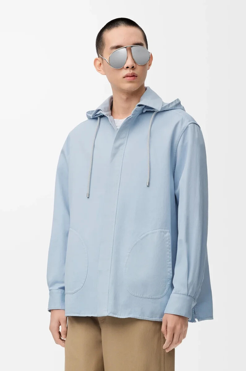 camicia con cappuccio in cotone azzurro