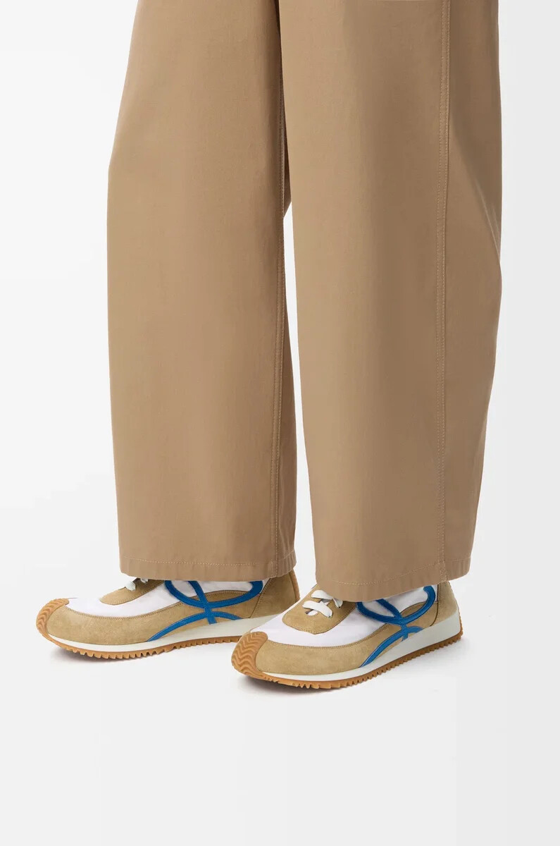 flow runner 2.0 in nylon e suede sabbiablubianco