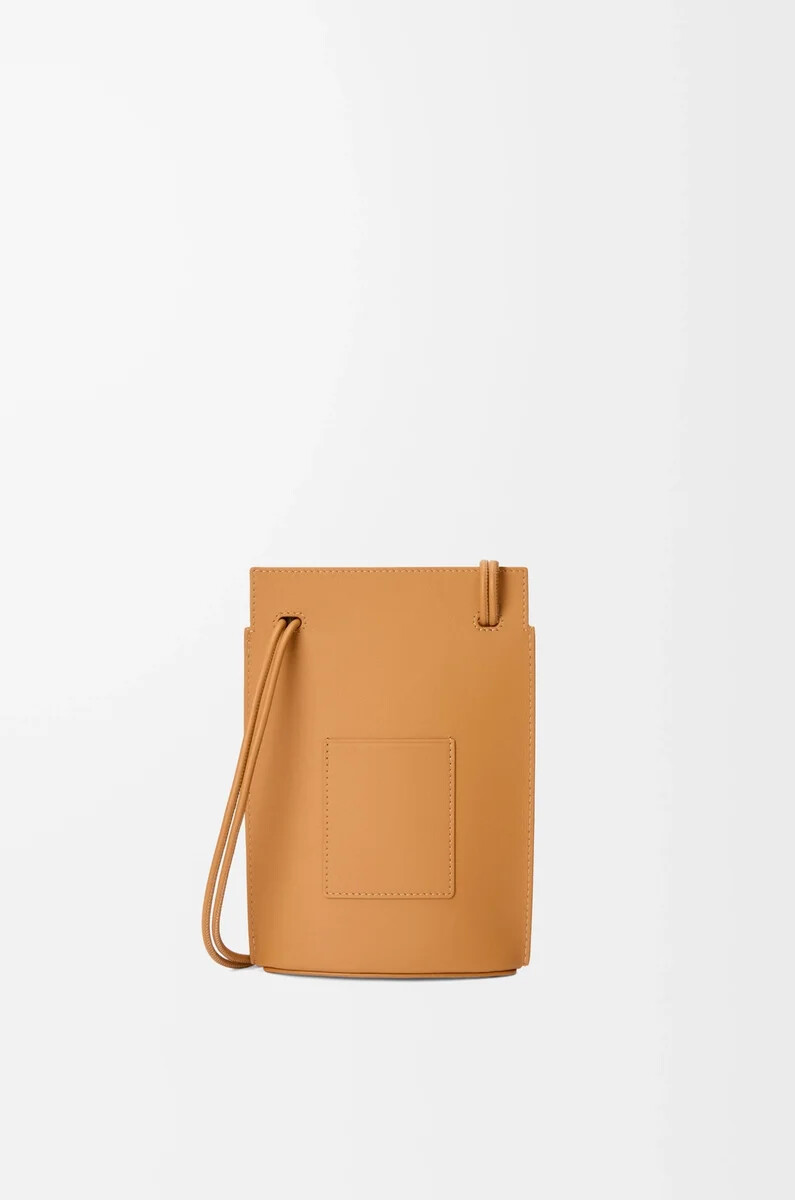 borsa pebble dice in pelle di vitello classica warm desert