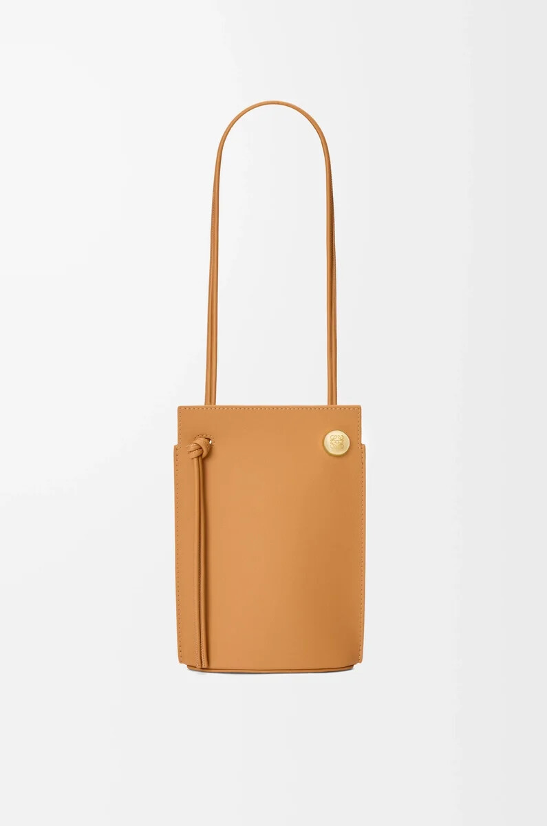 borsa pebble dice in pelle di vitello classica warm desert