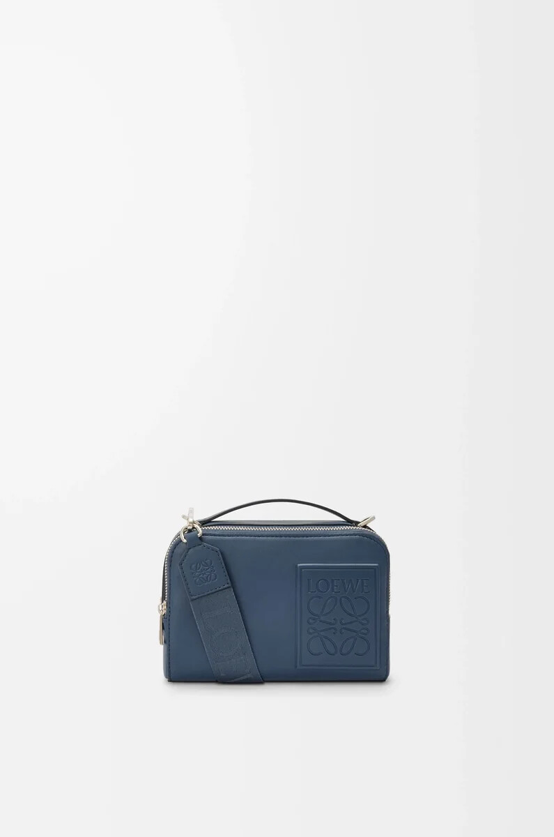 mini borsa a tracolla per fotocamera in pelle di vitello satinata indigo dye