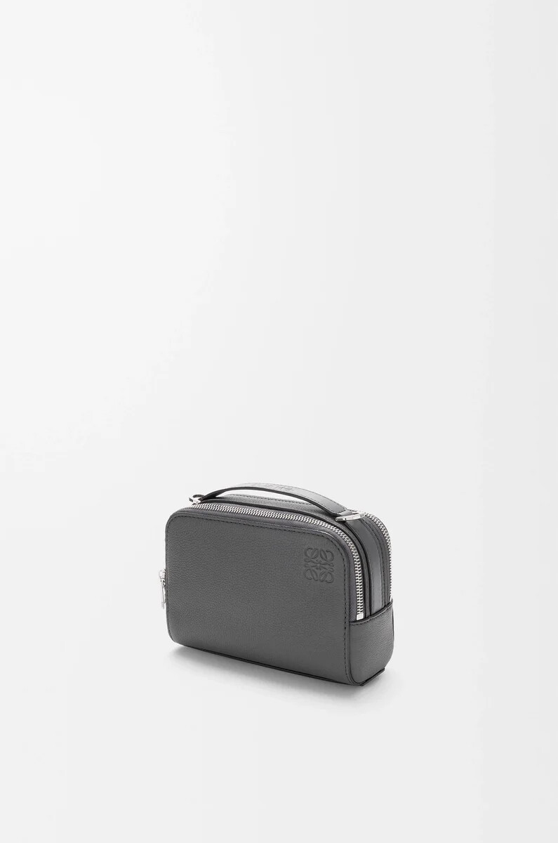 mini borsa a tracolla per fotocamera in morbida pelle di vitello granata antracite